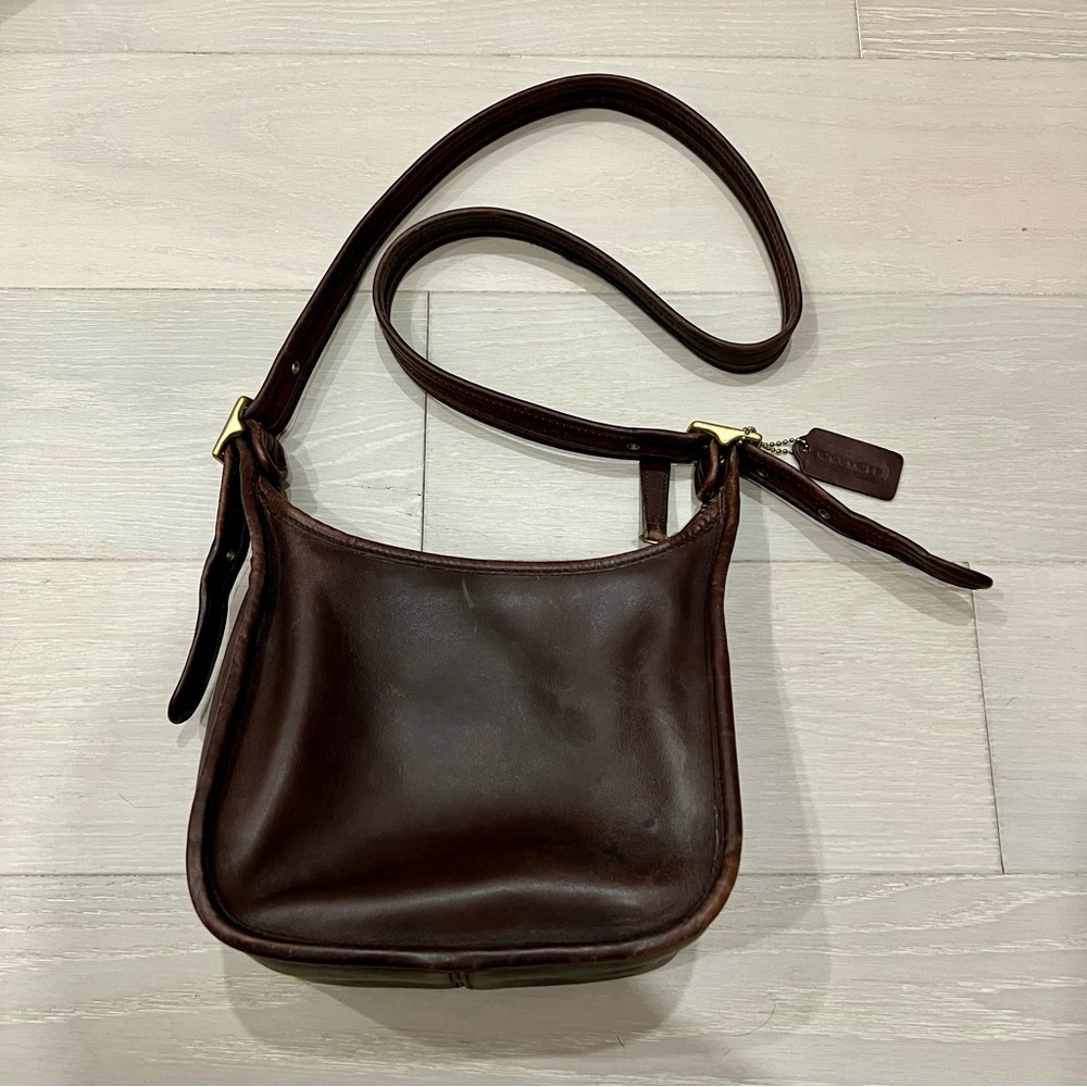 Vintage Coach Janice Legacy Crossbody Purse (9950)